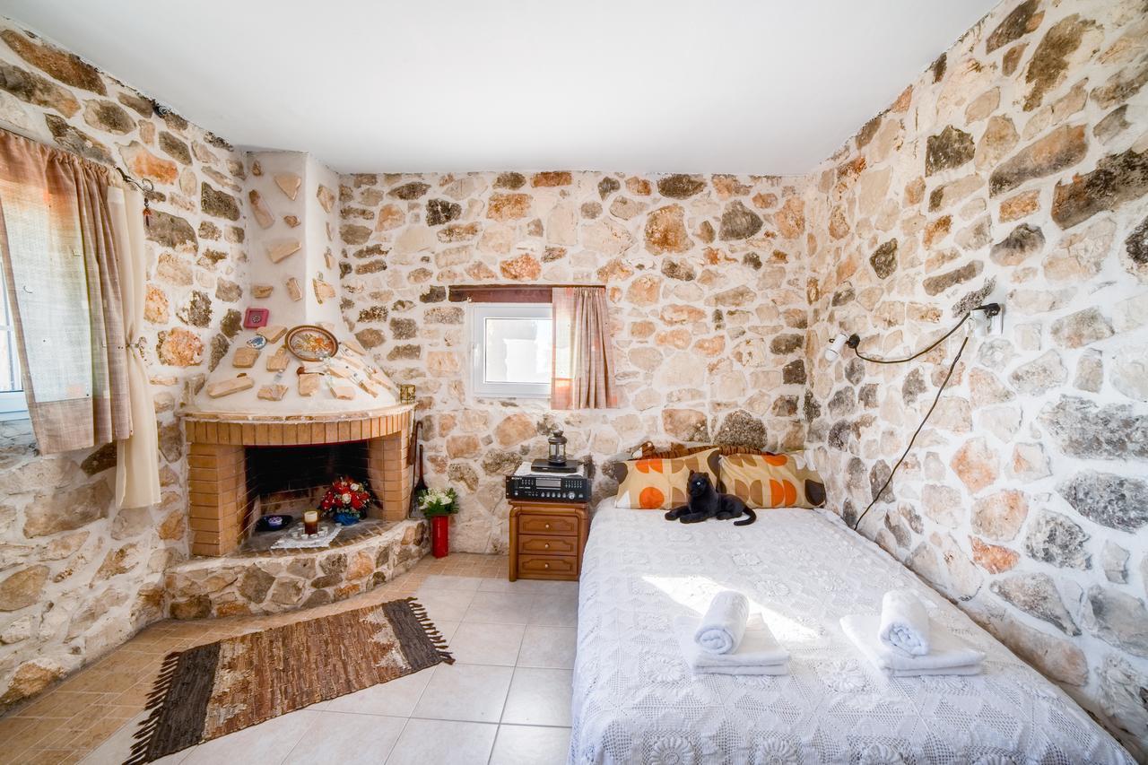 Vila Lithahiro Stone House Agalás Exteriér fotografie